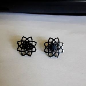 Black lotus earrings